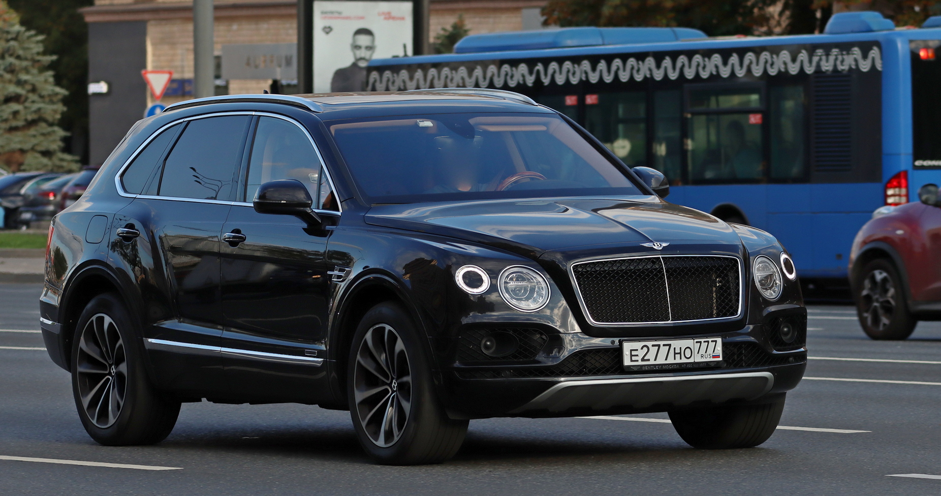 е 277 но 777, Bentley Bentayga 1st gen (PL71), 2016–2020