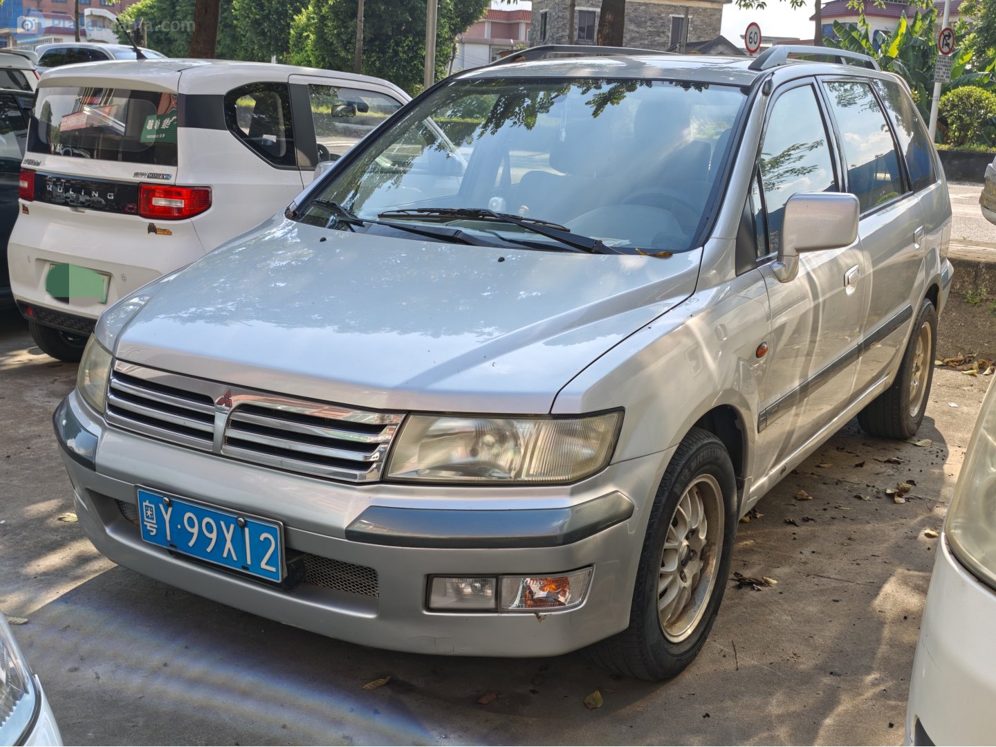 粤Y·99X12, Mitsubishi Space Wagon 3rd gen (N50), 1997–2003