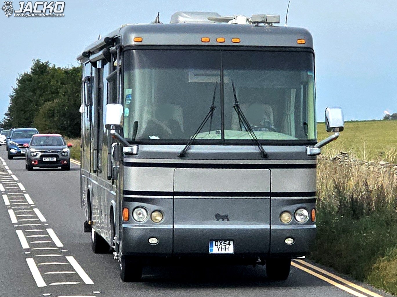 DX54YHH, Monaco Safari 