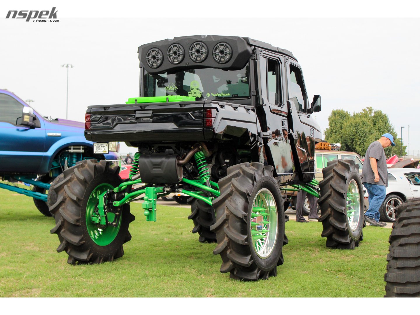 1U8872, Can-Am Defender 