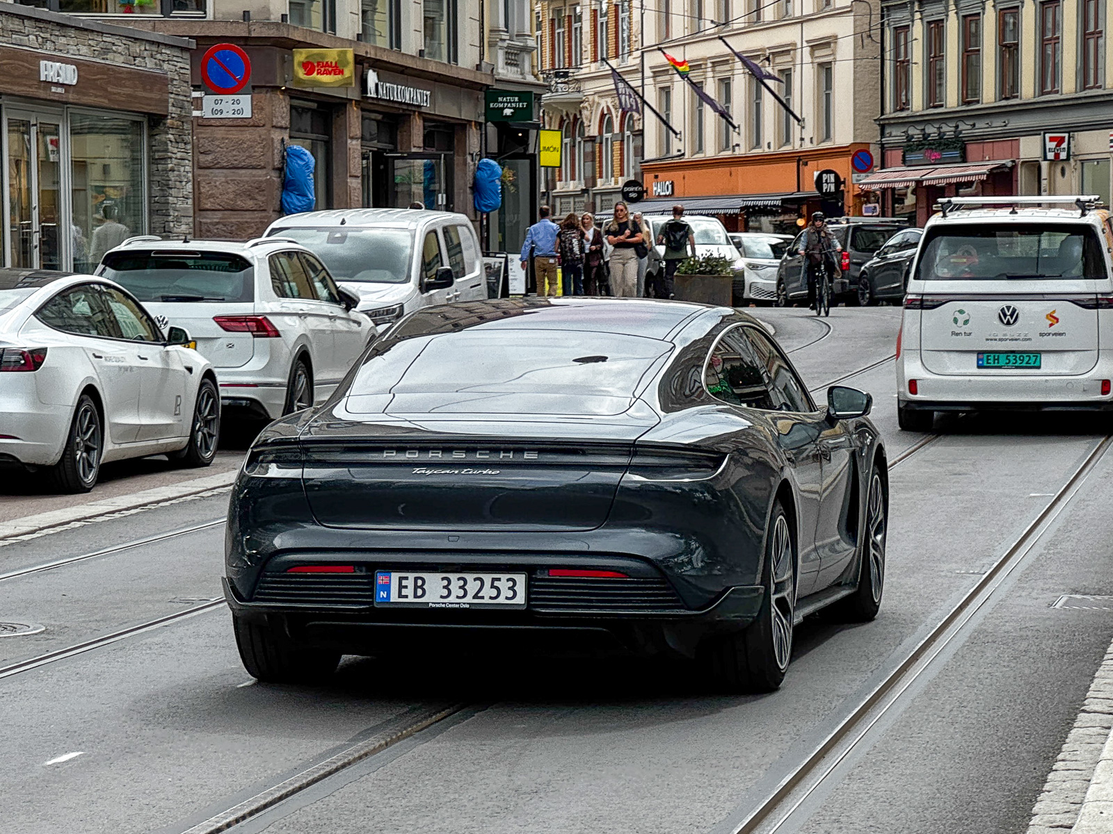 EB 33253, Porsche Taycan 1st gen Sedan (9J1), 2019–2024