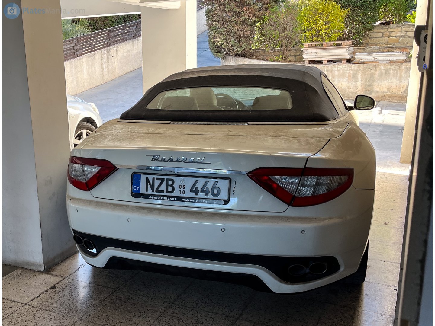 NZB 446, Maserati GranCabrio 1st gen (M145), 2009–2019