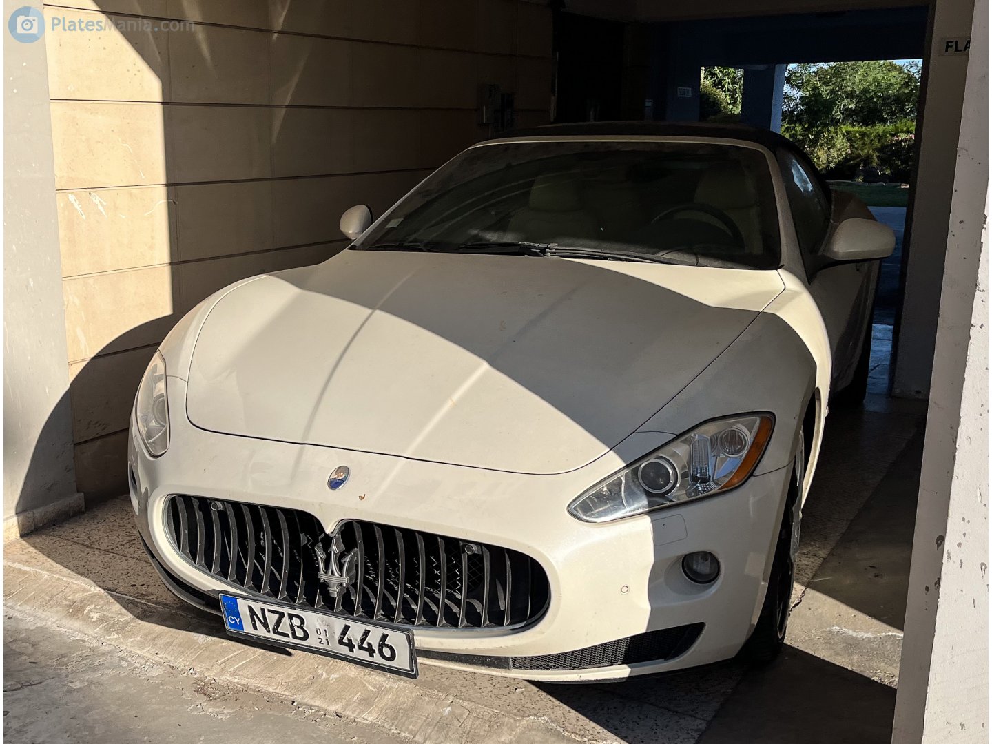 NZB 446, Maserati GranCabrio 1st gen (M145), 2009–2019