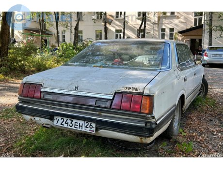 у243ен26, Nissan Cedric