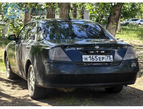 н165ер75, Nissan Gloria