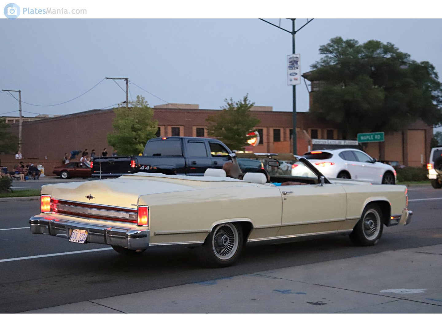 ELQ 7234, Lincoln Continental 5th gen 2-door Coupé (60), facelift, 1974–1979