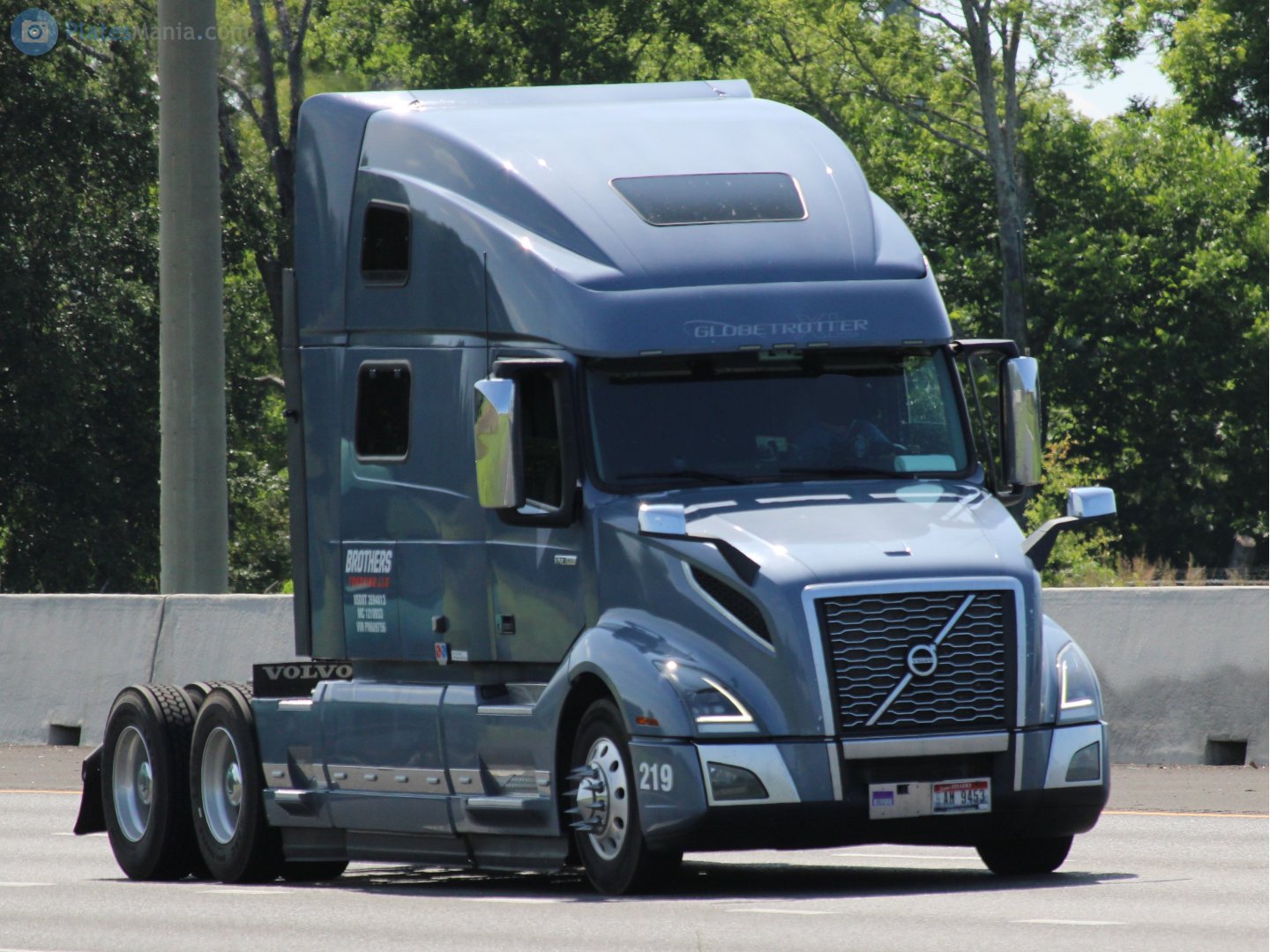 AM 9453, Volvo VN Series 3rd gen VNL, 2017­–