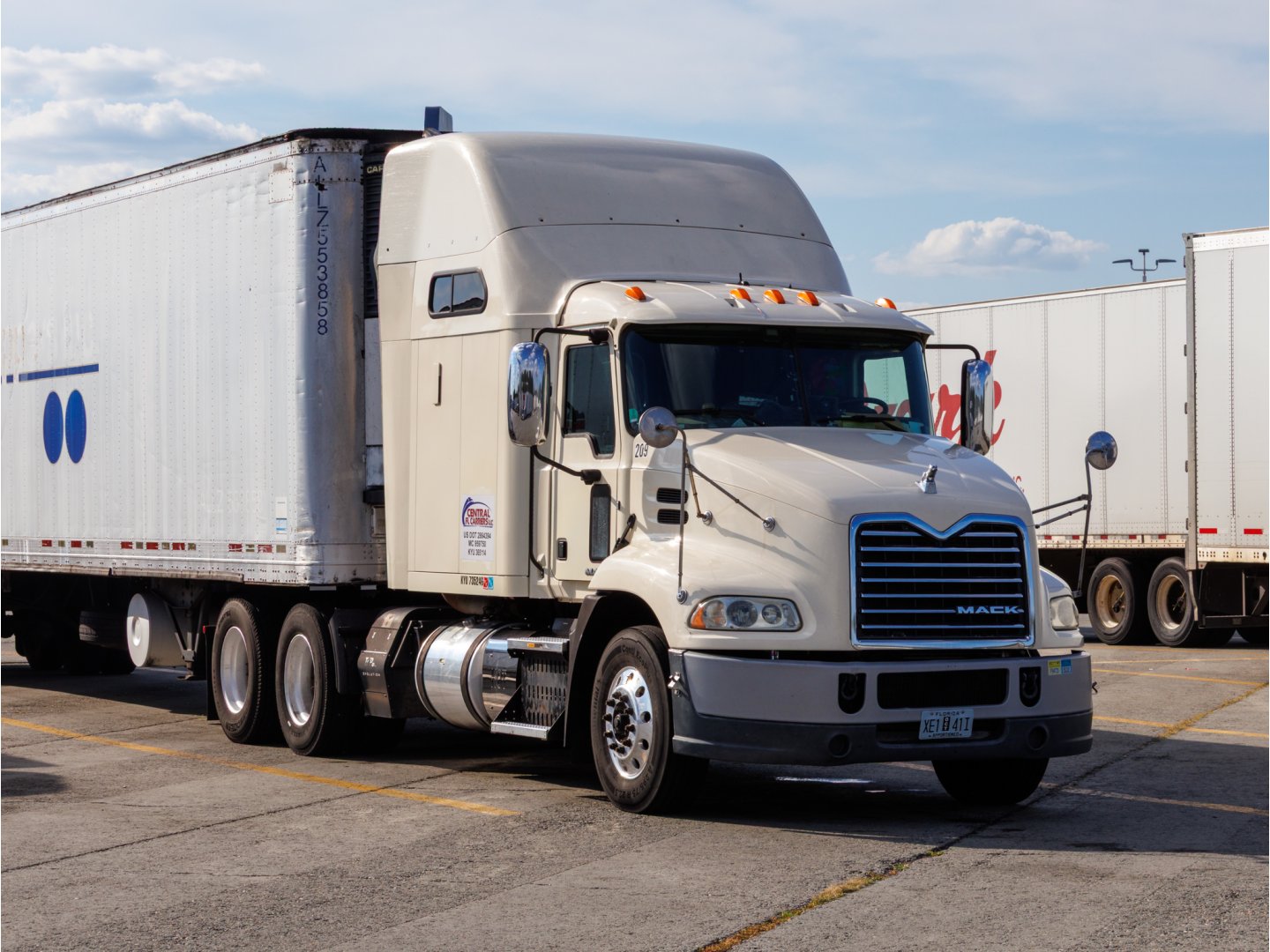 XE1 41I, Mack Pinnacle 1st gen CXU, 2005­–2018