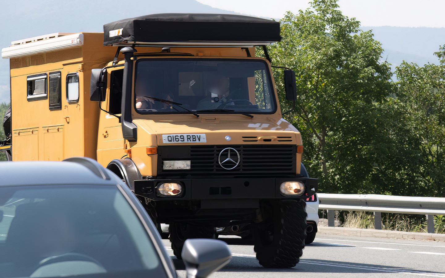 Q169RBV, Mercedes-Benz Unimog 418 Medium Series, 1992­–1998
