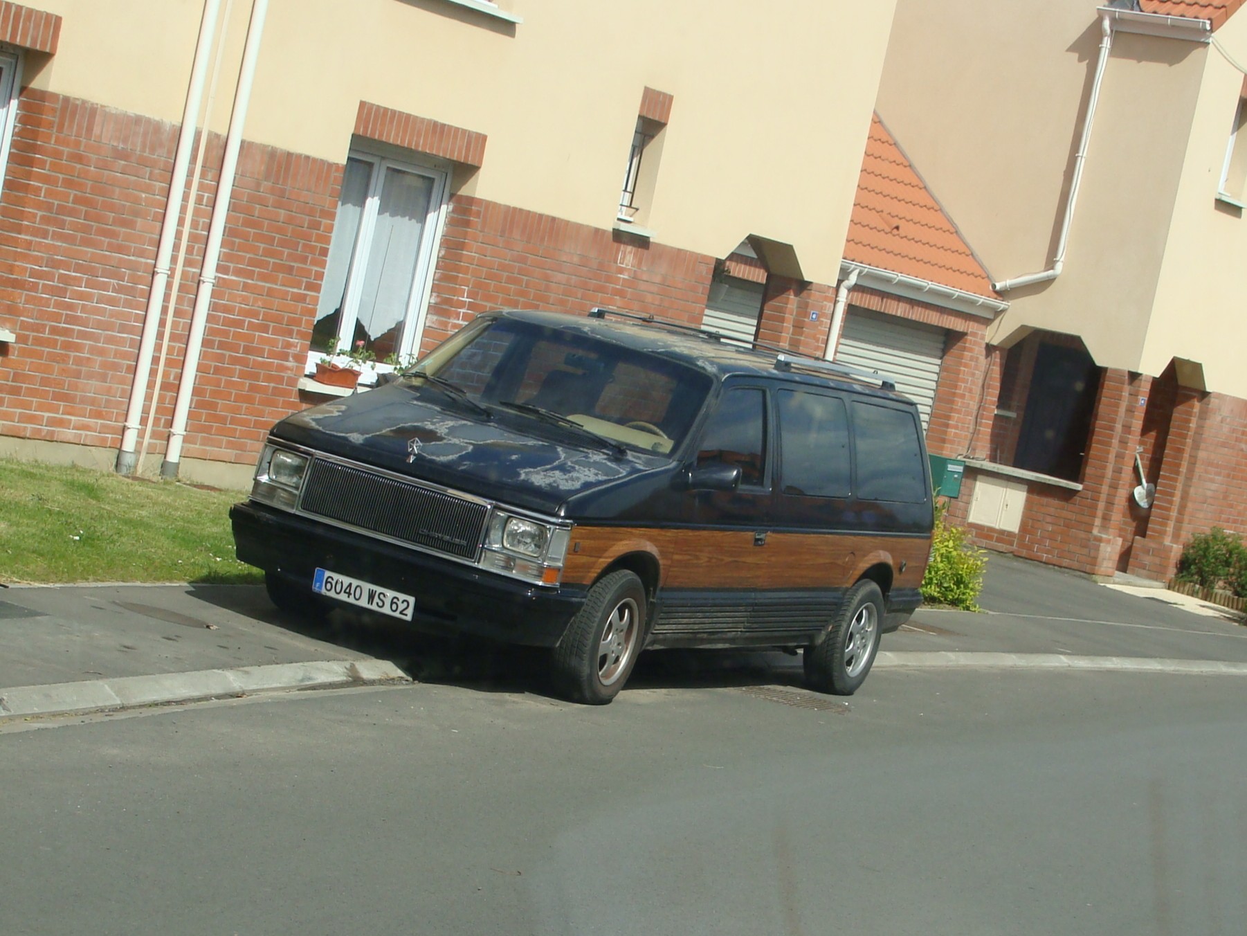 6040 WS 62, Chrysler Town&Country 2nd gen Minivan (AS), 1990–1995