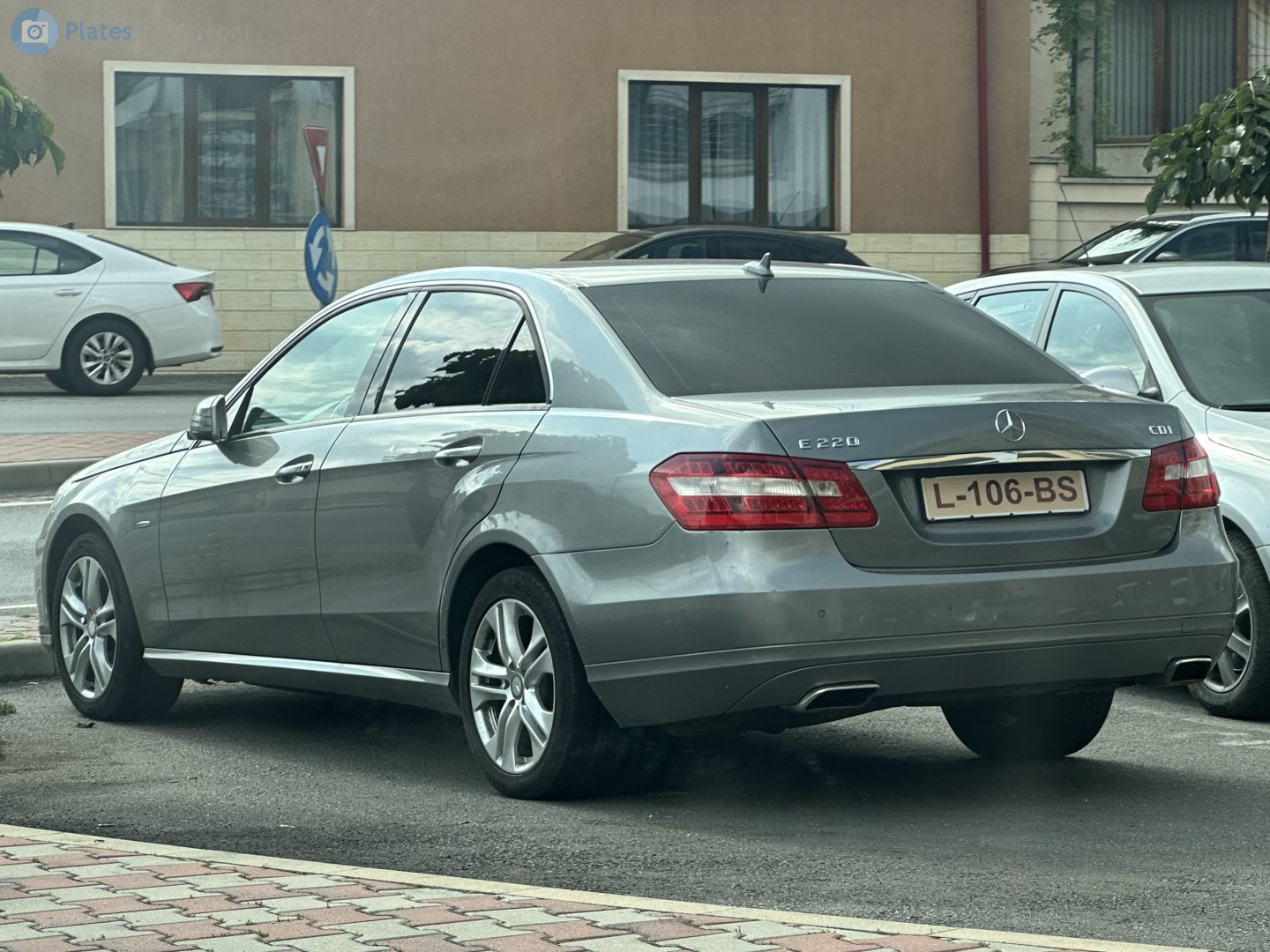 L-106-BS, Mercedes-Benz E-Klasse 4th gen Sedan (W212), 2009­–2013