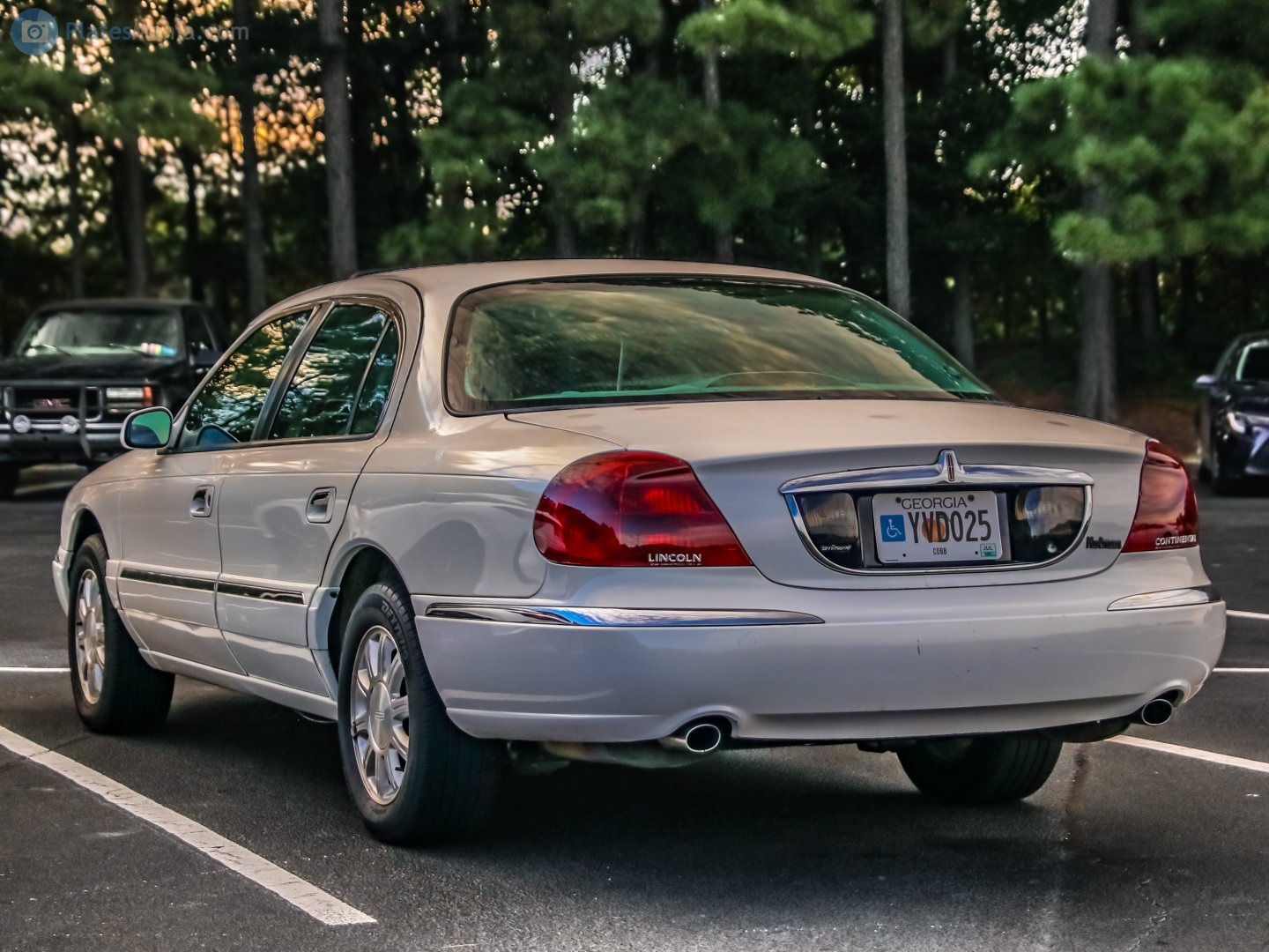 YVD025, Lincoln Continental 9th gen (FN9), facelift, 1997–2002