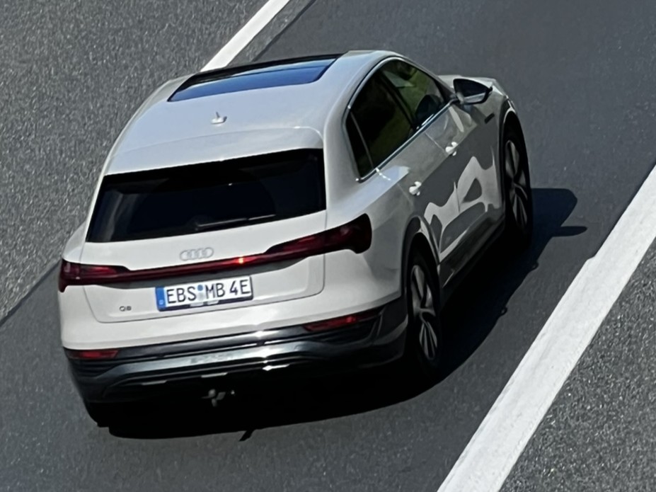 EBS MB 4 E, Audi Q8 1st gen e-tron SUV, facelift, 2022–2025