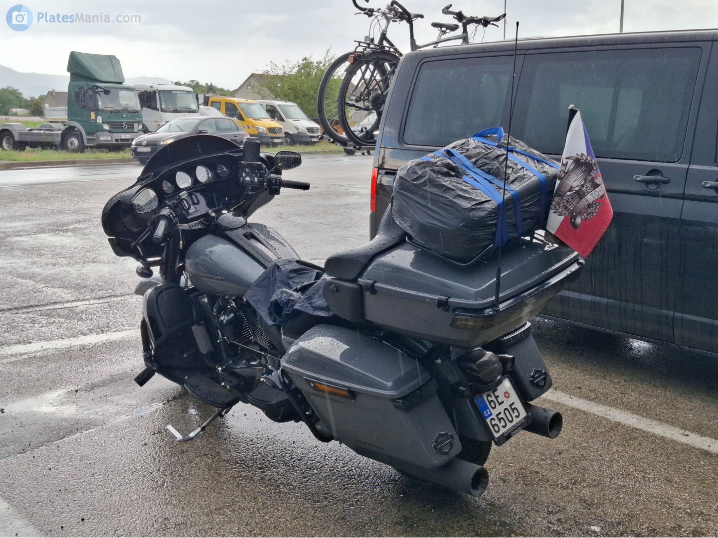 6E 6505, Harley-Davidson FL 