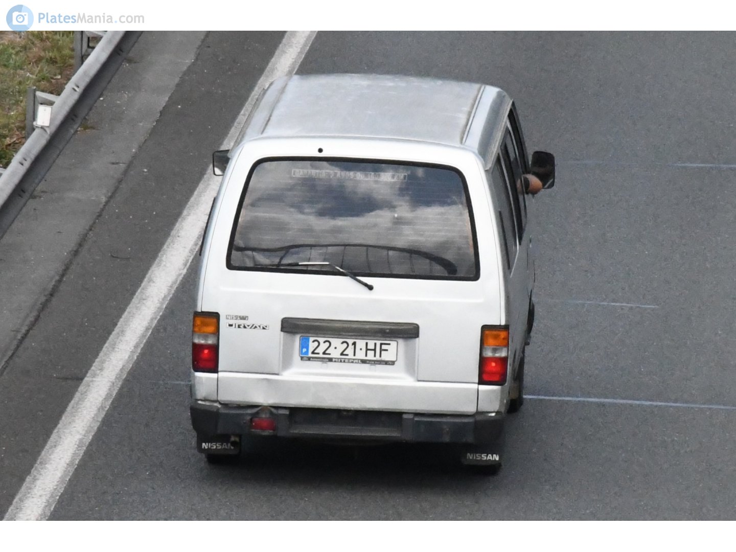 22-21-HF, Nissan Urvan 2nd gen (E24), 1986-2001