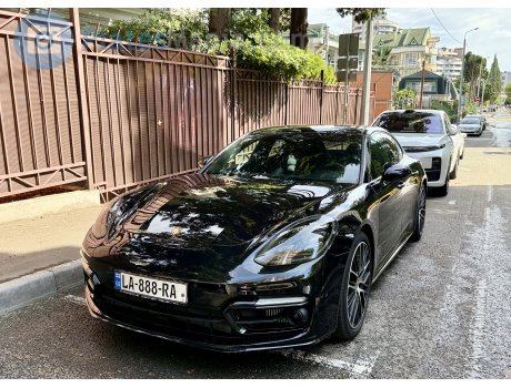 LA-888-RA, Porsche Panamera