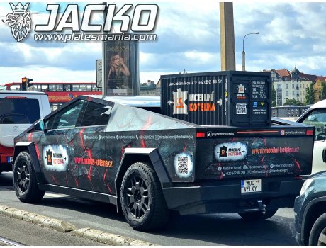 M0C VELKY, Tesla Cybertruck