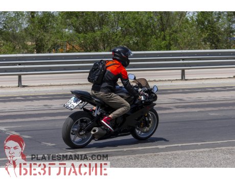 90 GN 02, Yamaha YZF