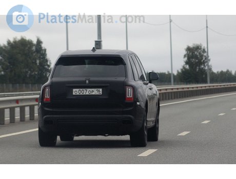 о007ор16, Rolls-Royce Cullinan