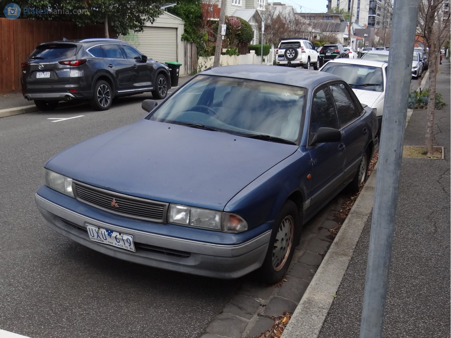 UXU-619, Mitsubishi Magna 2nd gen Sedan (TR/TS), 1991–1996