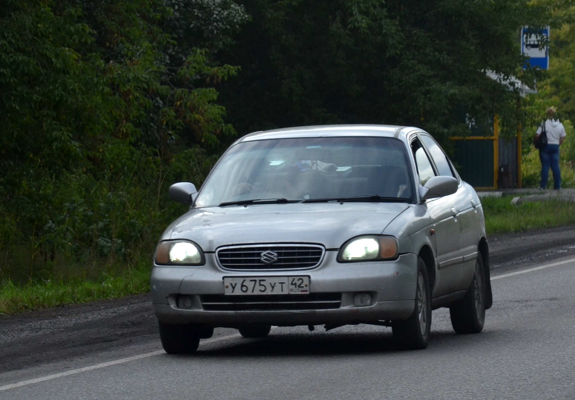 у 675 ут 42, Suzuki Cultus 2nd gen Esteem Sedan (AB34), 1989–1995