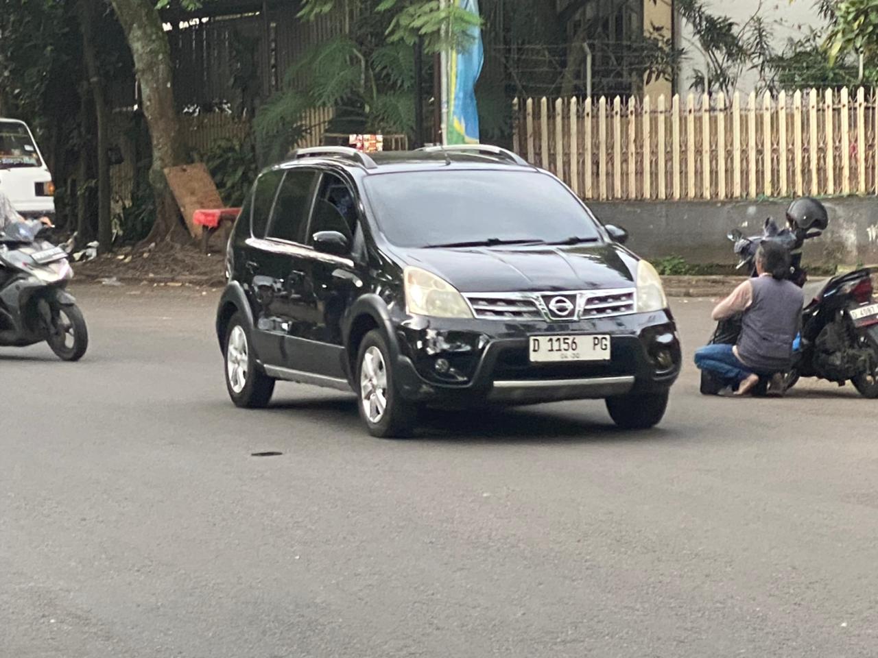 D 1156 PG, Nissan Livina 1st gen X-Gear (C-Gear) (L10), 2006–2015