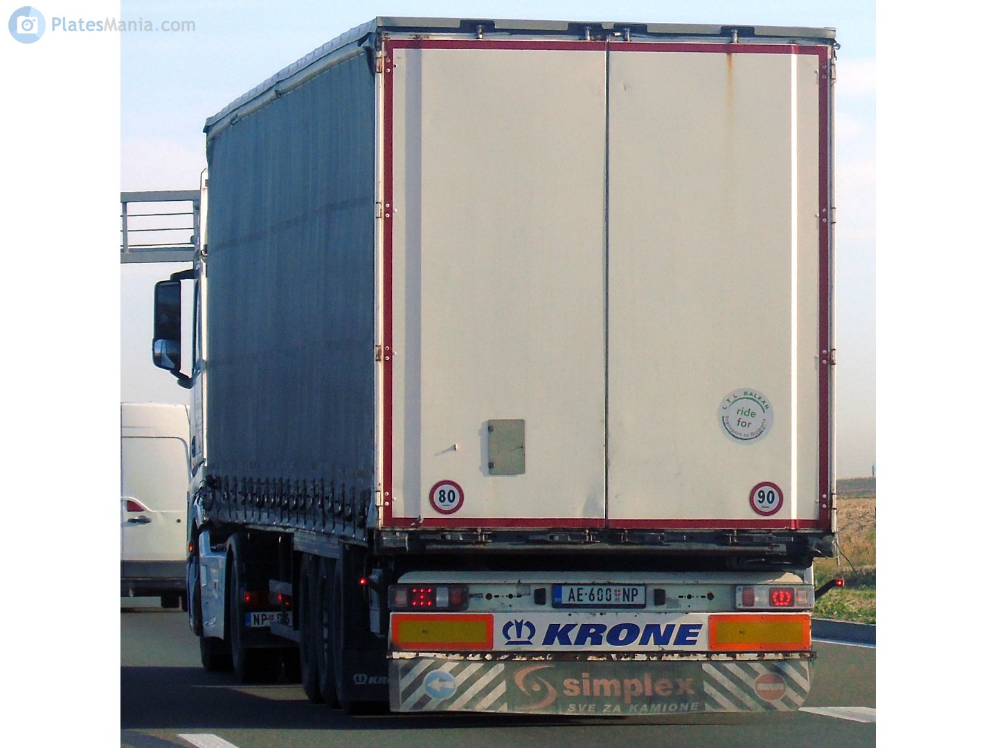 AE-600 NP, Krone Mega Liner 