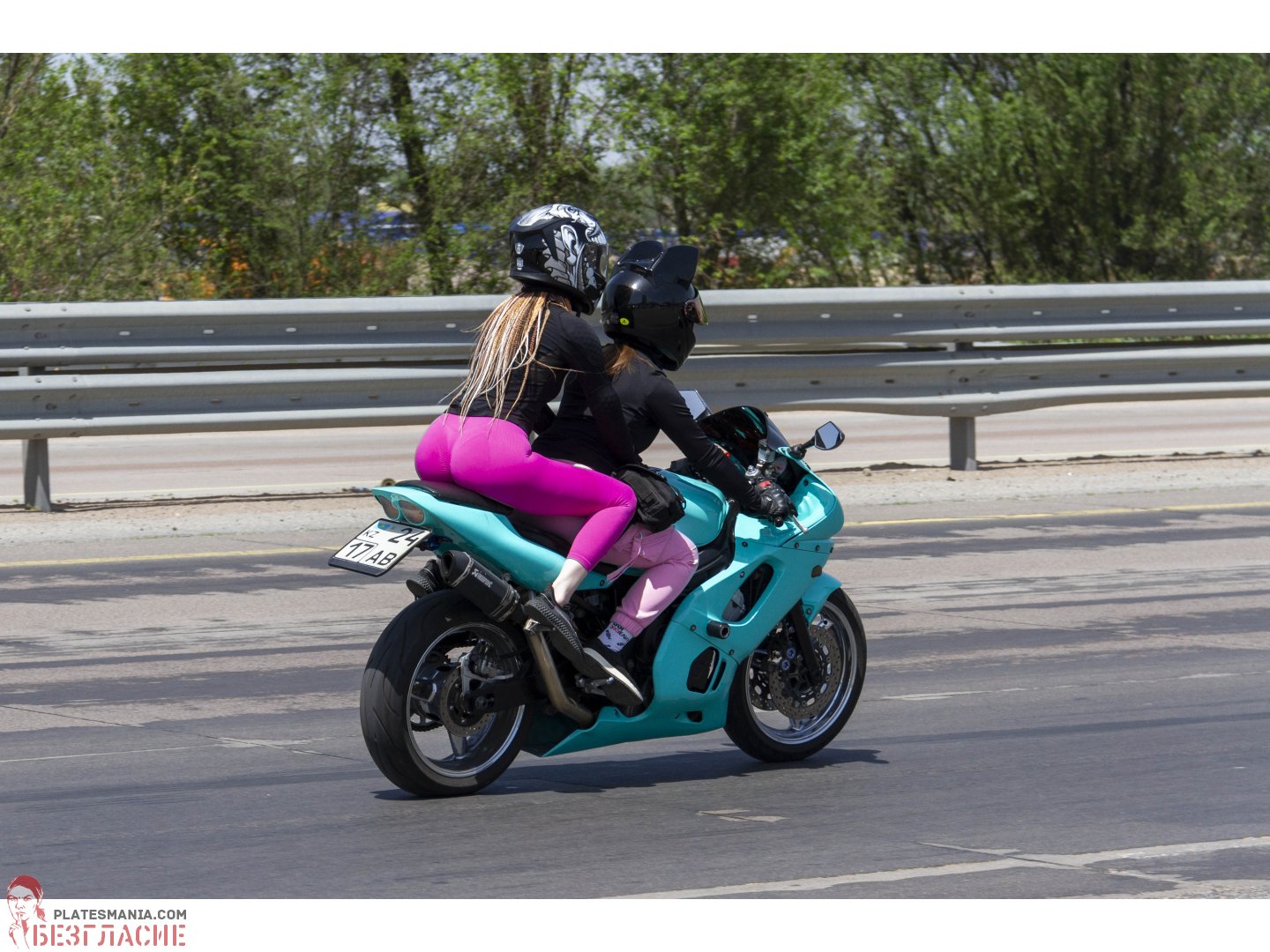 24 AB 17, Yamaha YZF 2nd gen R6, 2001–2002