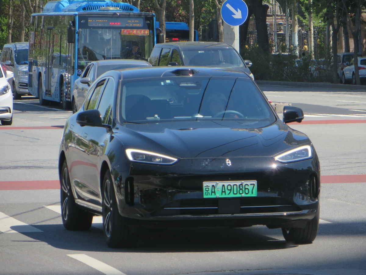 京A·A90867, AITO (Wenjie) M5 1st gen EV, 2022–