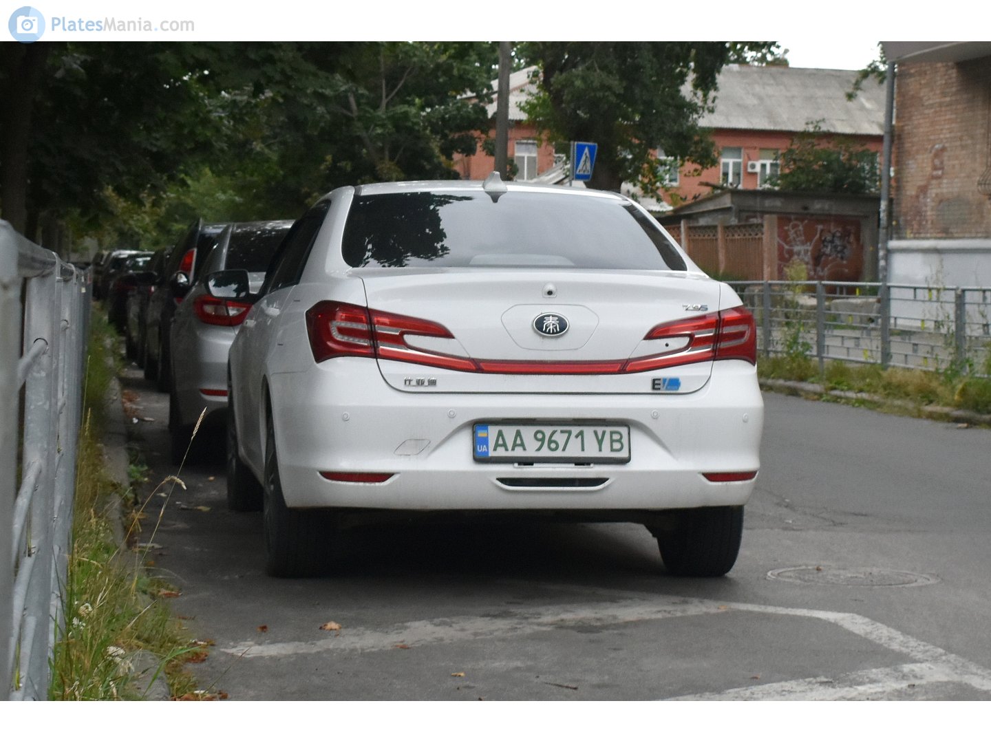 AA 9671 YB, BYD Qin 1st gen, 2013–2019
