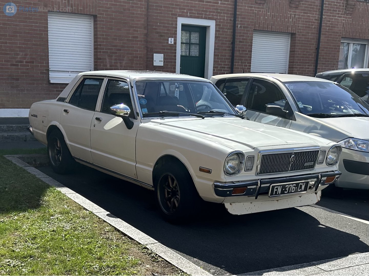 FN-376-CW, Toyota Cressida 1st gen (X30) Sedan, 1976–1980