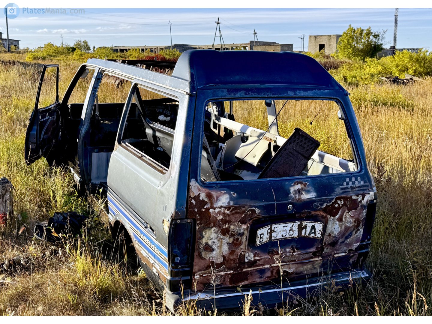 в 8556 МА, Nissan Datsun Vanette 1st gen Van High-Roof (C120), 1978–1985
