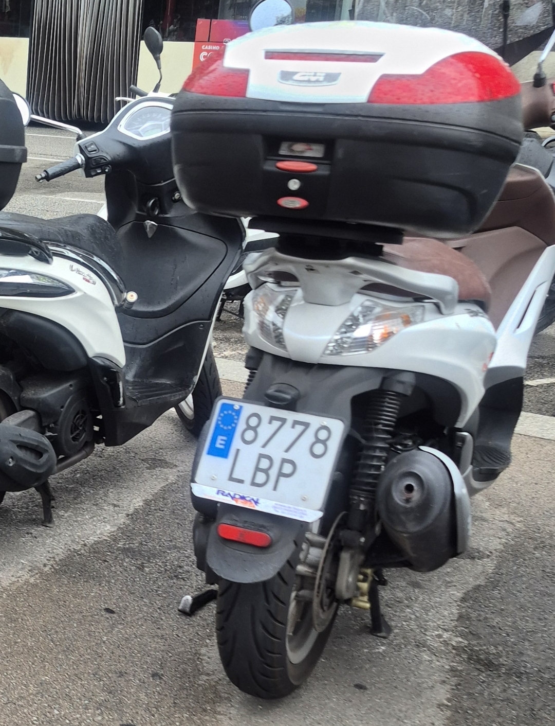 8778 LBP, Piaggio Beverly 2nd gen, 2010–2020