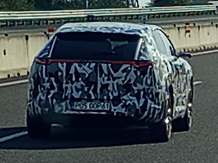 P05 00P61, Mazda CX-6e 