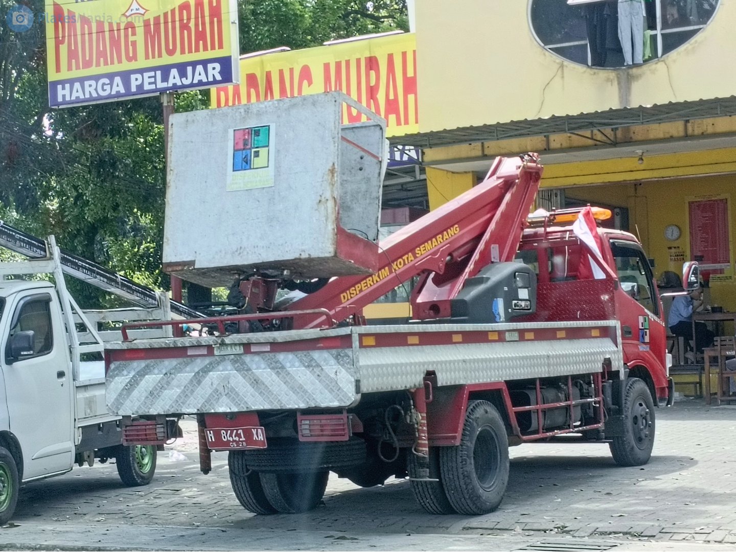 H 8441 XA, Hino Dutro 