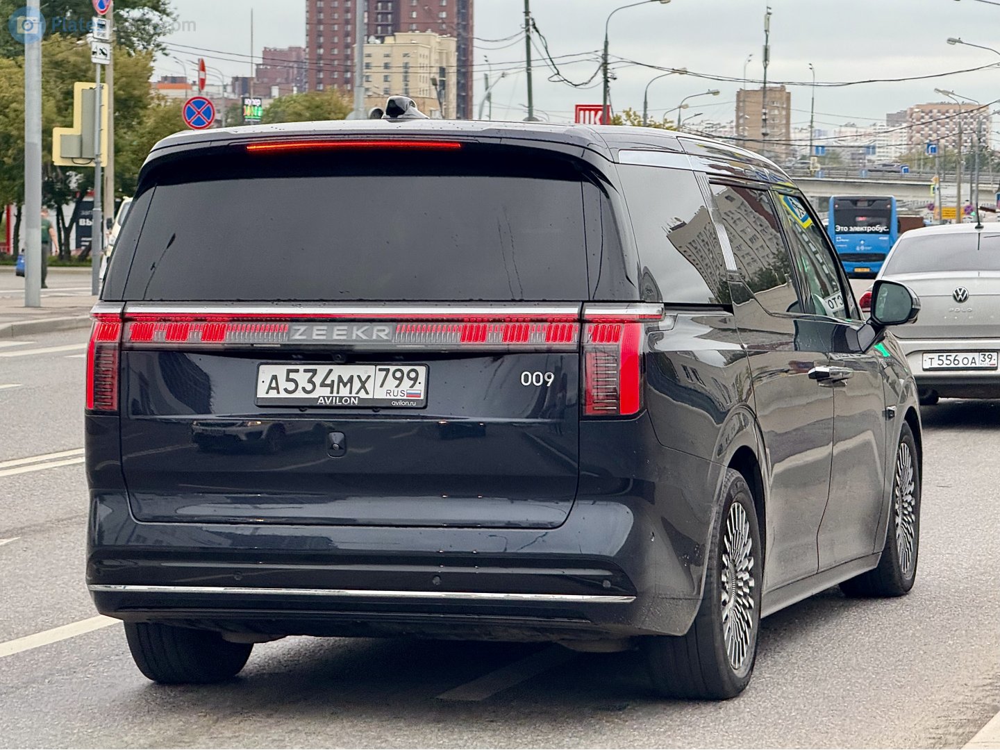 а 534 мх 799, Zeekr 009 1st gen, 2023–