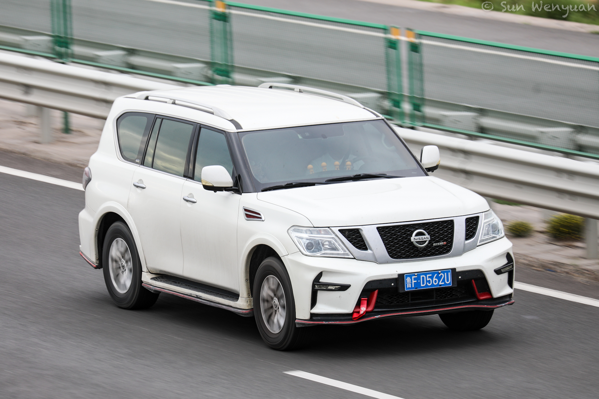 鲁F·D562U, Nissan Patrol 6th gen (Y62), 1st facelift, 2014–2019