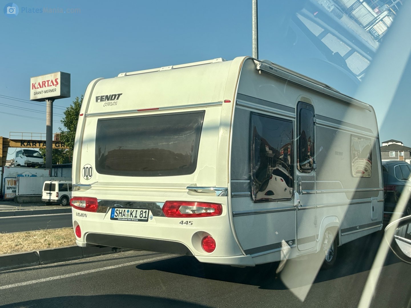 SHA KI 81, Fendt-Caravan Vision 