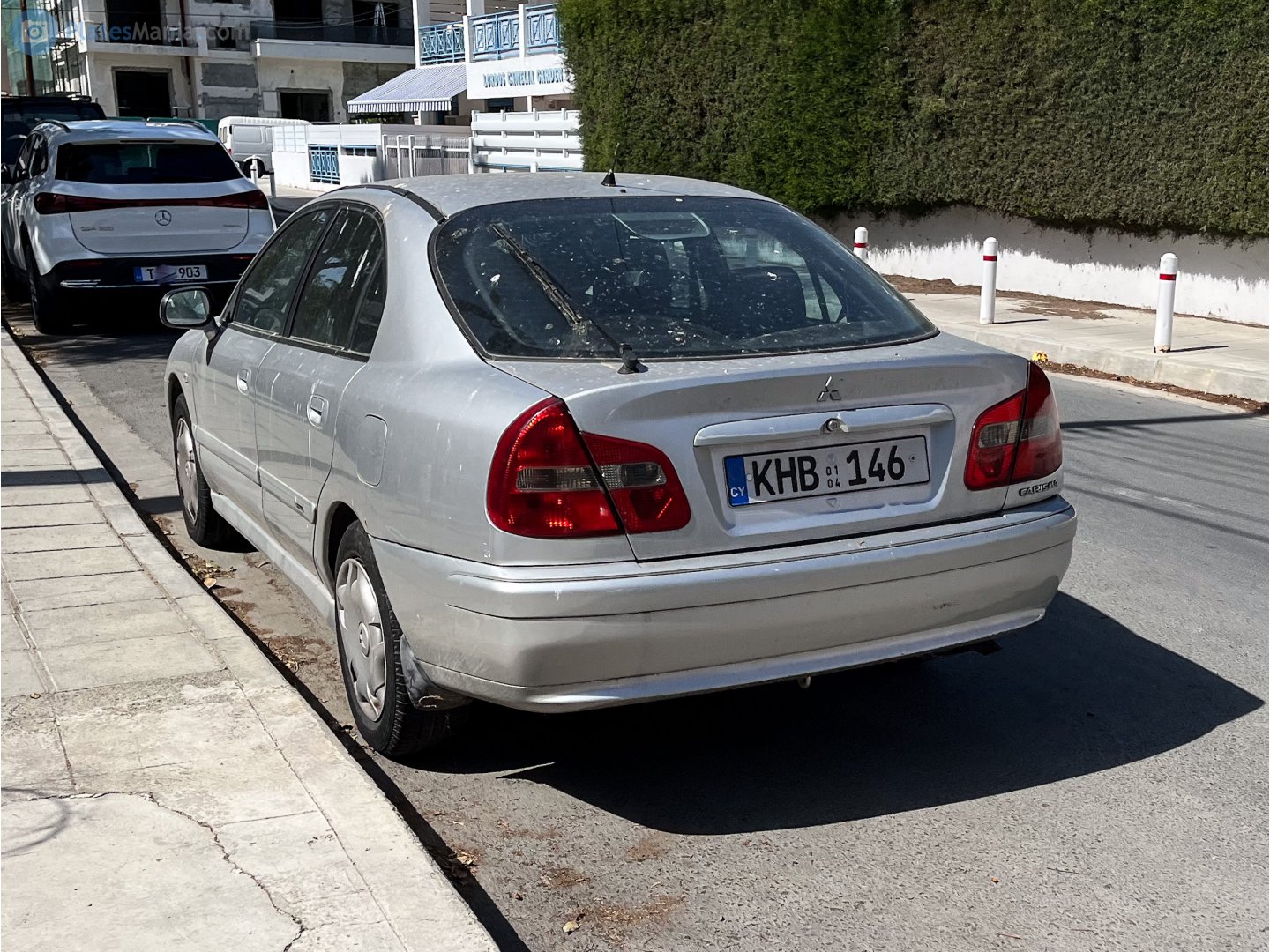 KHB 146, Mitsubishi Carisma 1st gen Liftback (DA2A), facelift, 1999–2004