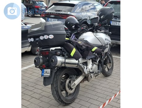 LN 44, Suzuki V-Strom