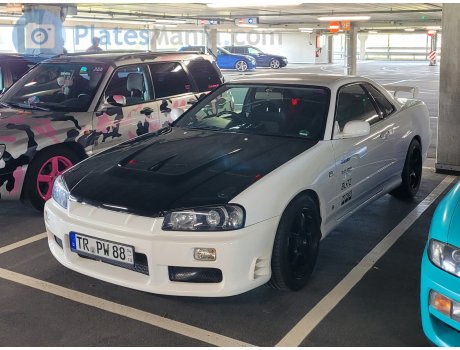TR PW 88 (04/10), Nissan Skyline