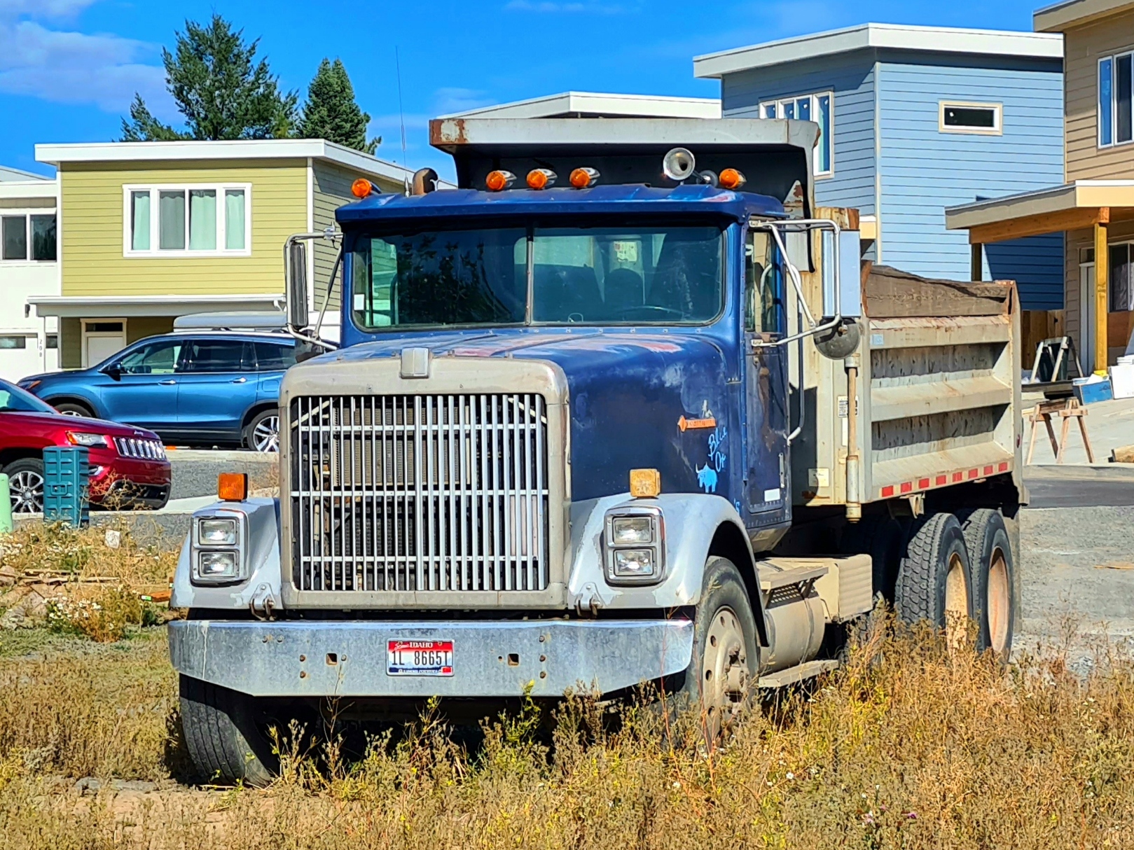1L 8665T, International 9000-Series 9300, 1989–1993