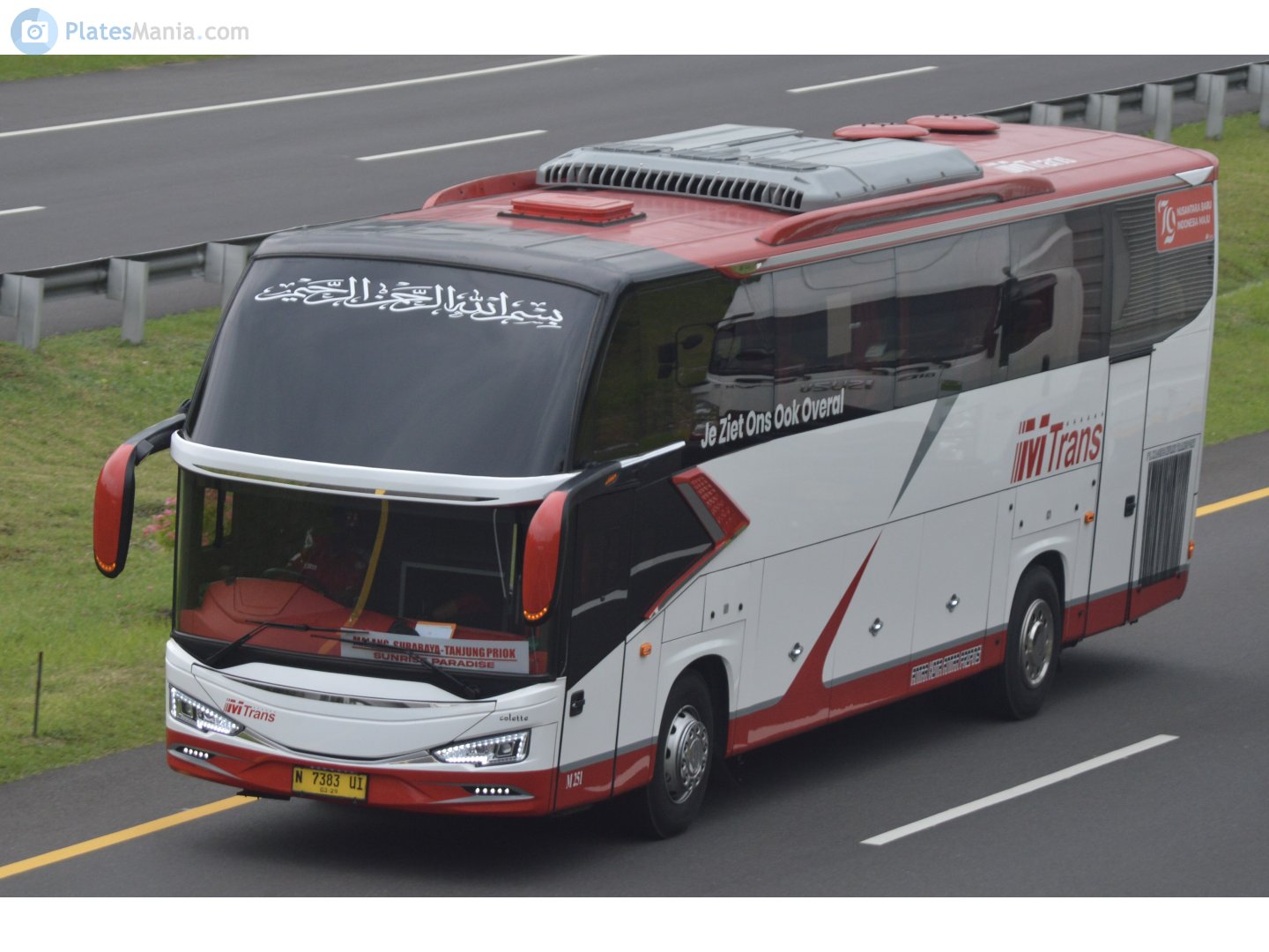 N 7383 UI, Volvo B8R 