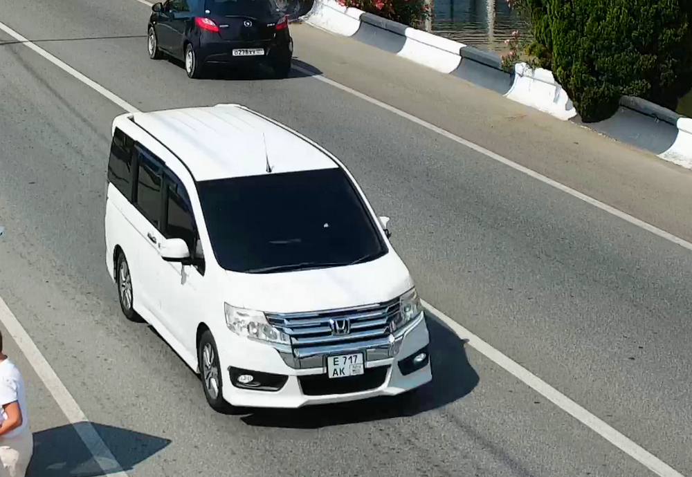 е 717 ак, Honda Stepwgn 4th gen Spada (RK1), 2009–2015