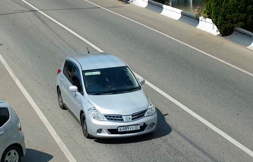 а 489 уу, Nissan Tiida 