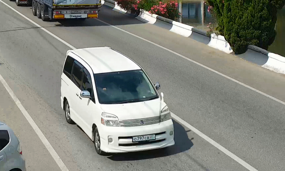 о 797 св, Toyota Voxy 