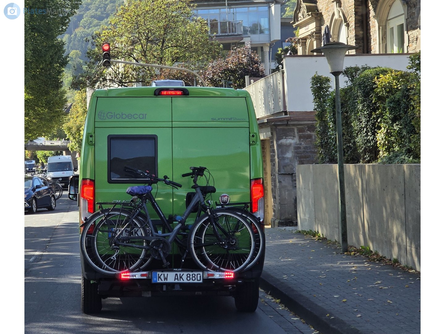 KW AK 880, Globecar Summit 