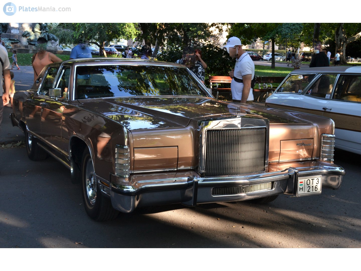 OT 32-16, Lincoln Continental 5th gen 4-door Sedan (53), 1969–1974