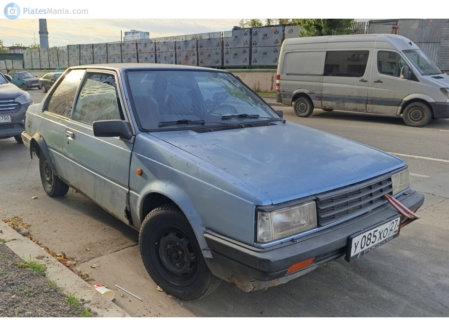 у 085 хо 27, Nissan Sunny 5th gen 2-door Sedan (B11), 1981–1985