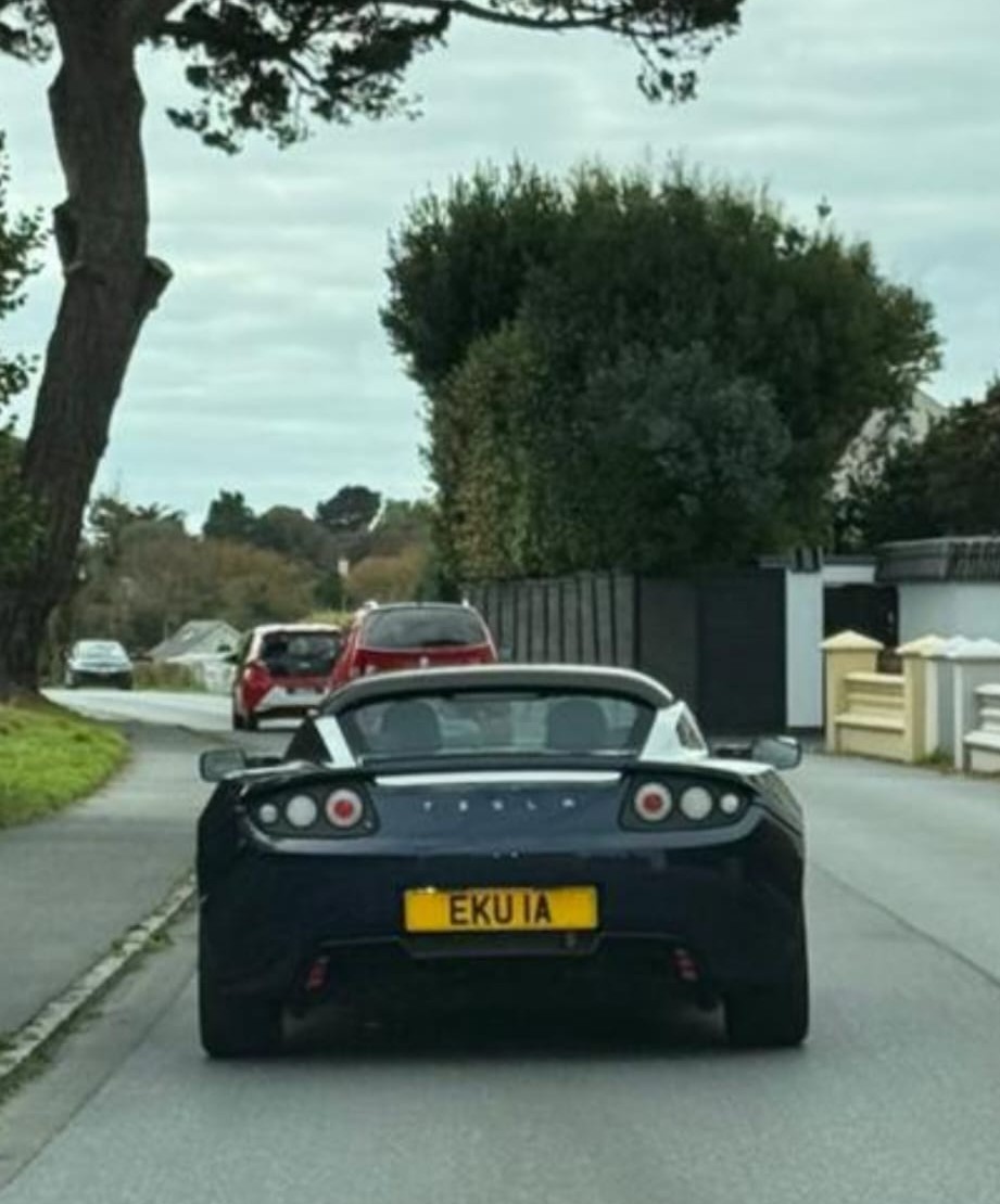 EKU1A, Tesla Roadster 1st gen, 2008–2012